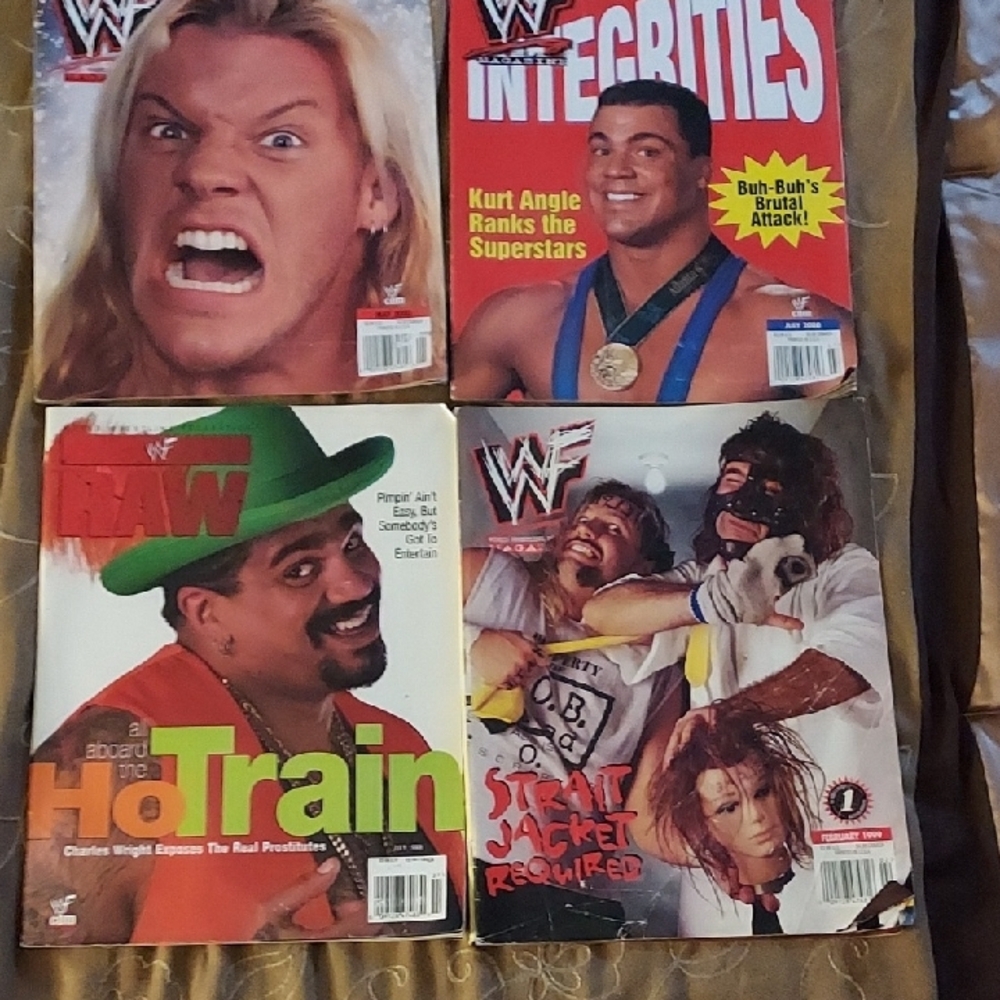 WWE Red and Green Wrestling Game Collection
